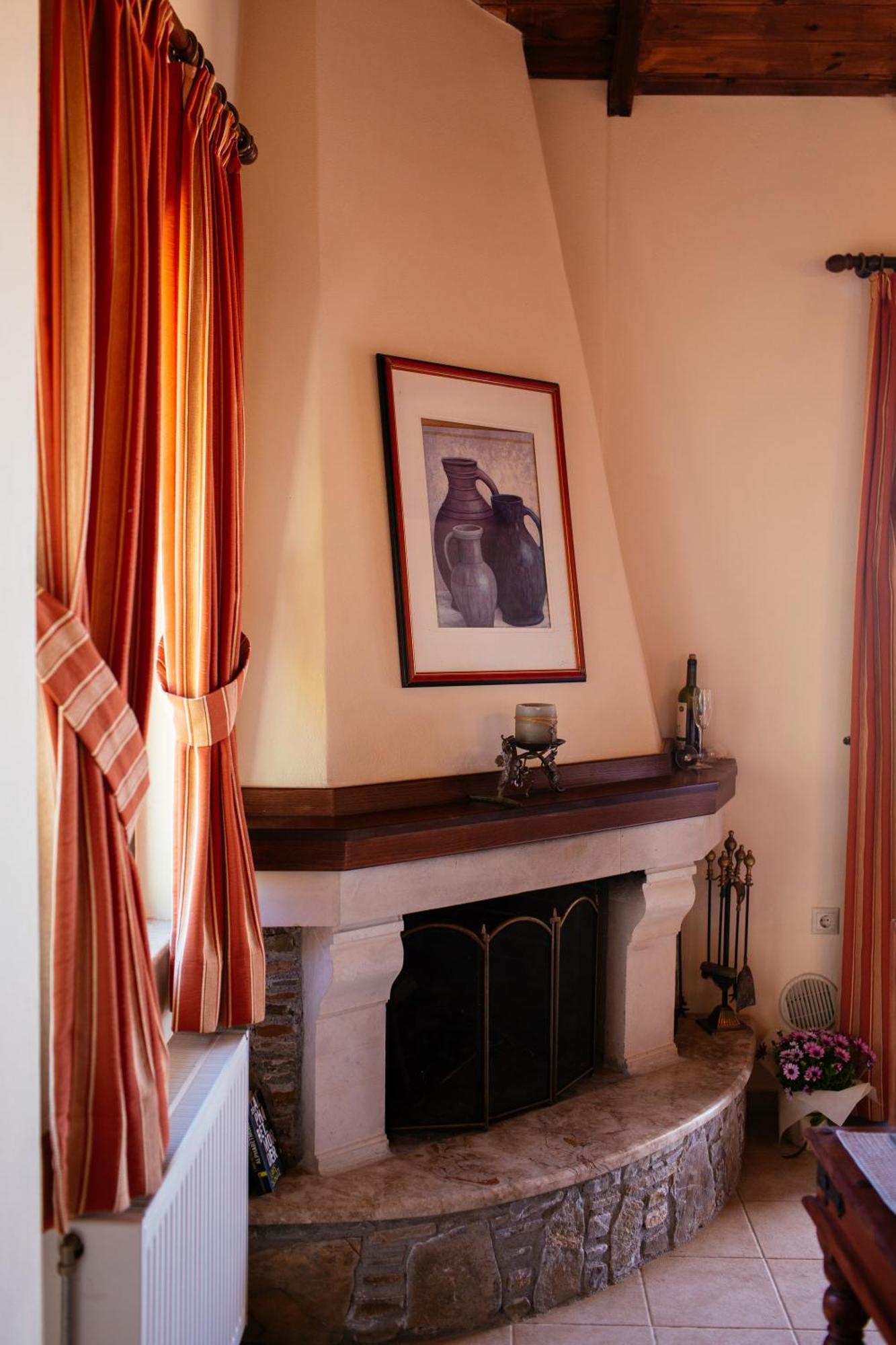 Aetovigla Guesthouse Krousonas  ภายนอก รูปภาพ